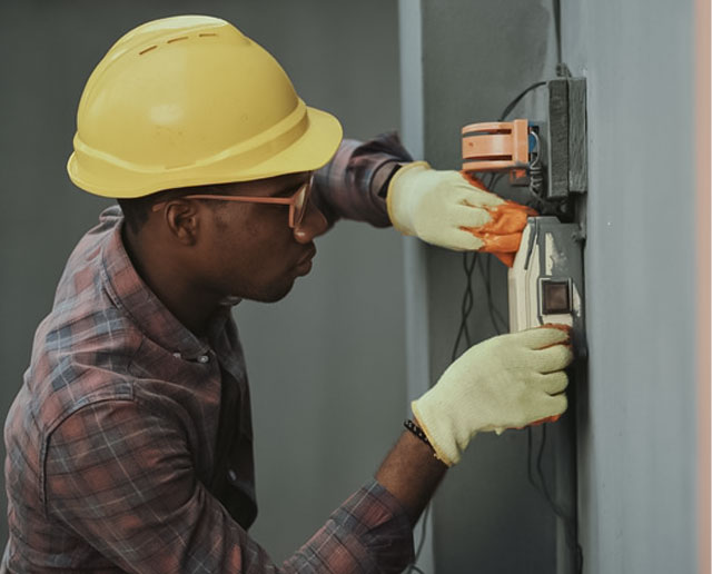 Chuveiro Elétrico em Carapicuíba: Instalação, Manutenção e Segurança com Eletricista carlos silva